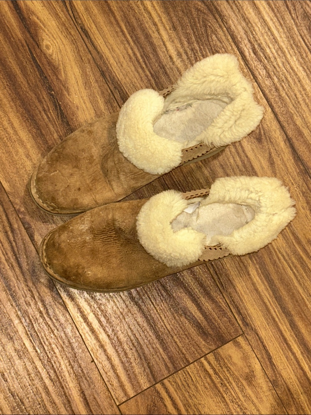 Uggs Cozy Shearling-Lined Suede Slippers - Tan